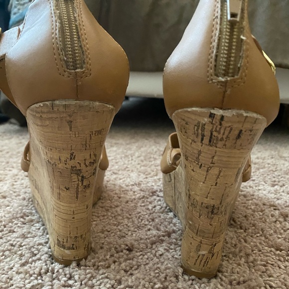 Express wedges size 7 - Picture 3 of 11